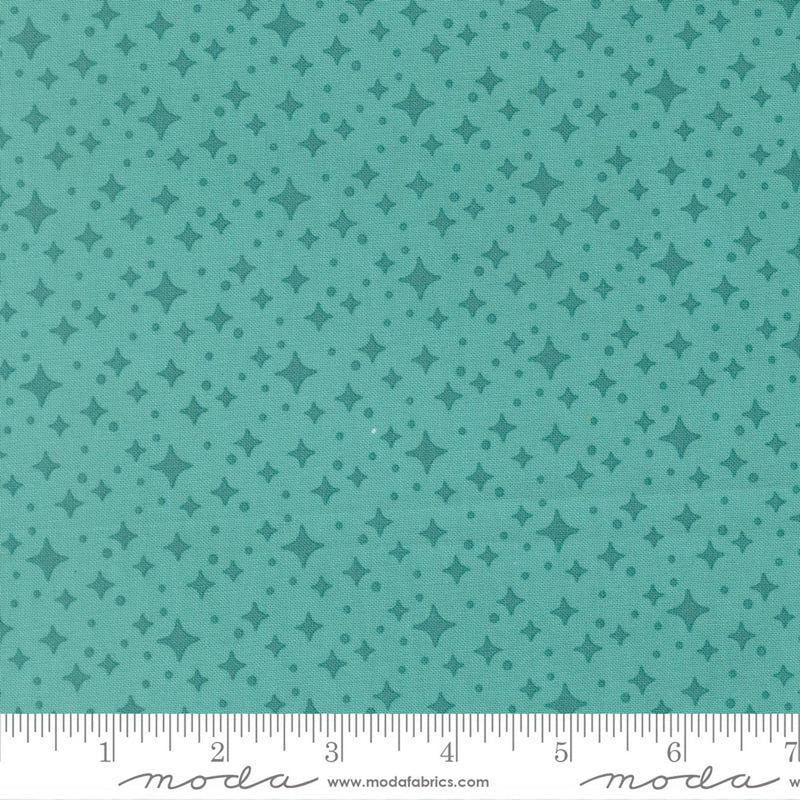 Scenery by Elizabeth Hartman - Starlight Blenders - Poolside