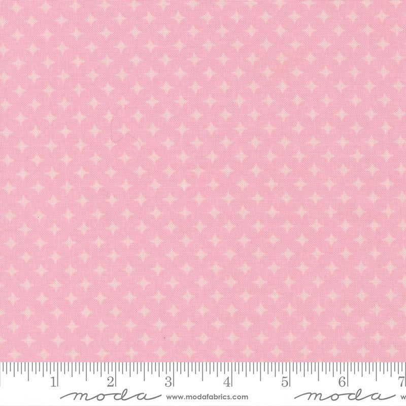 Scenery by Elizabeth Hartman - Diamonds Blenders - Blush
