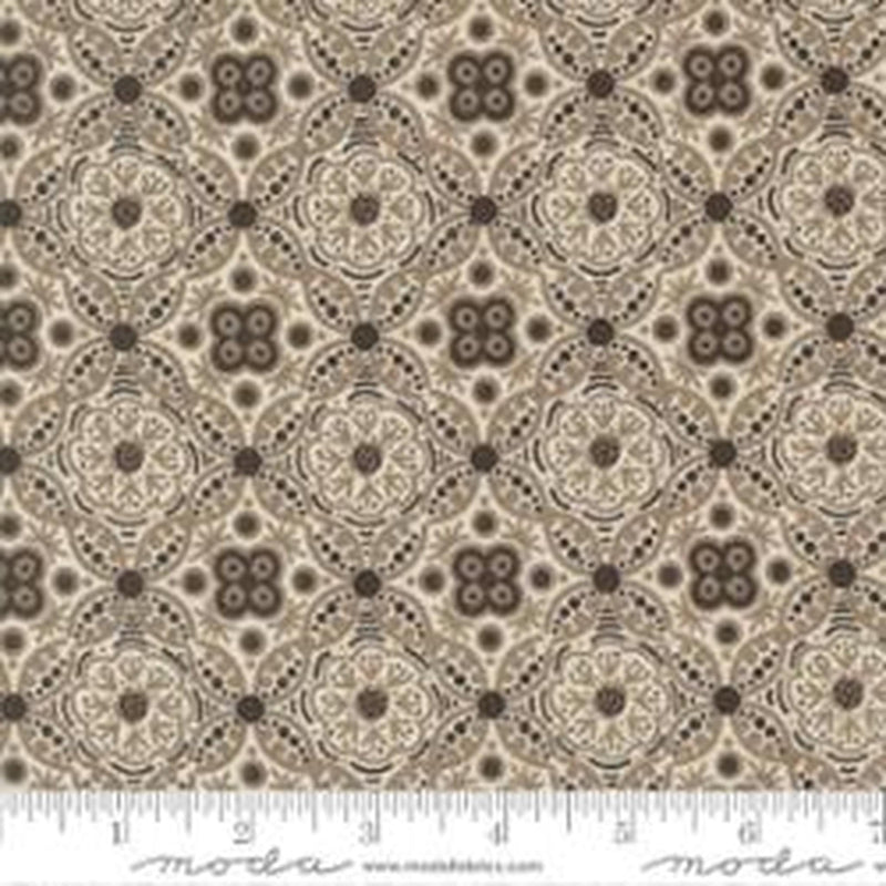 Posh Filigree Damask Medallion Shadow Mist