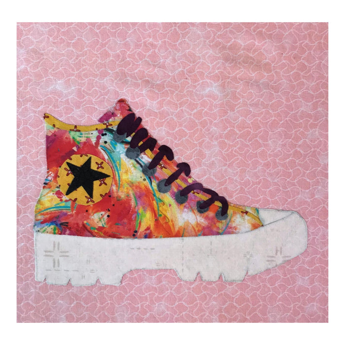 Pattern: Whatevers! #16 Tennie by Laura Heine